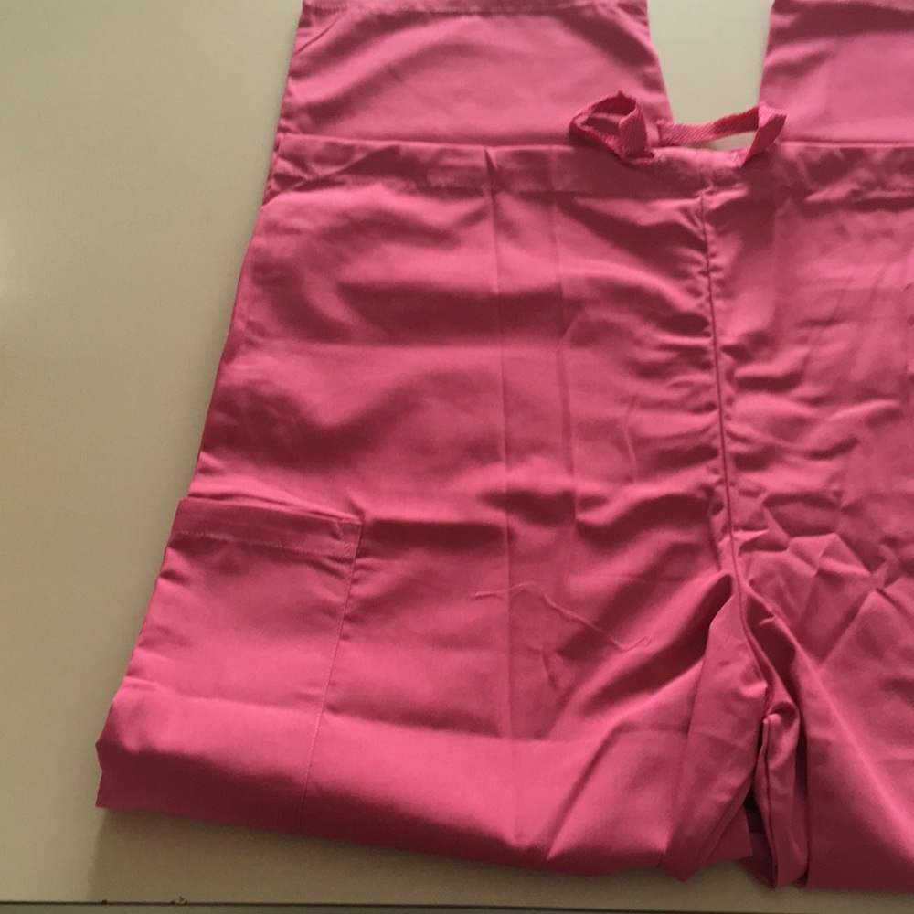 Medical Uniform Scrub Set - Picture 2 of 8